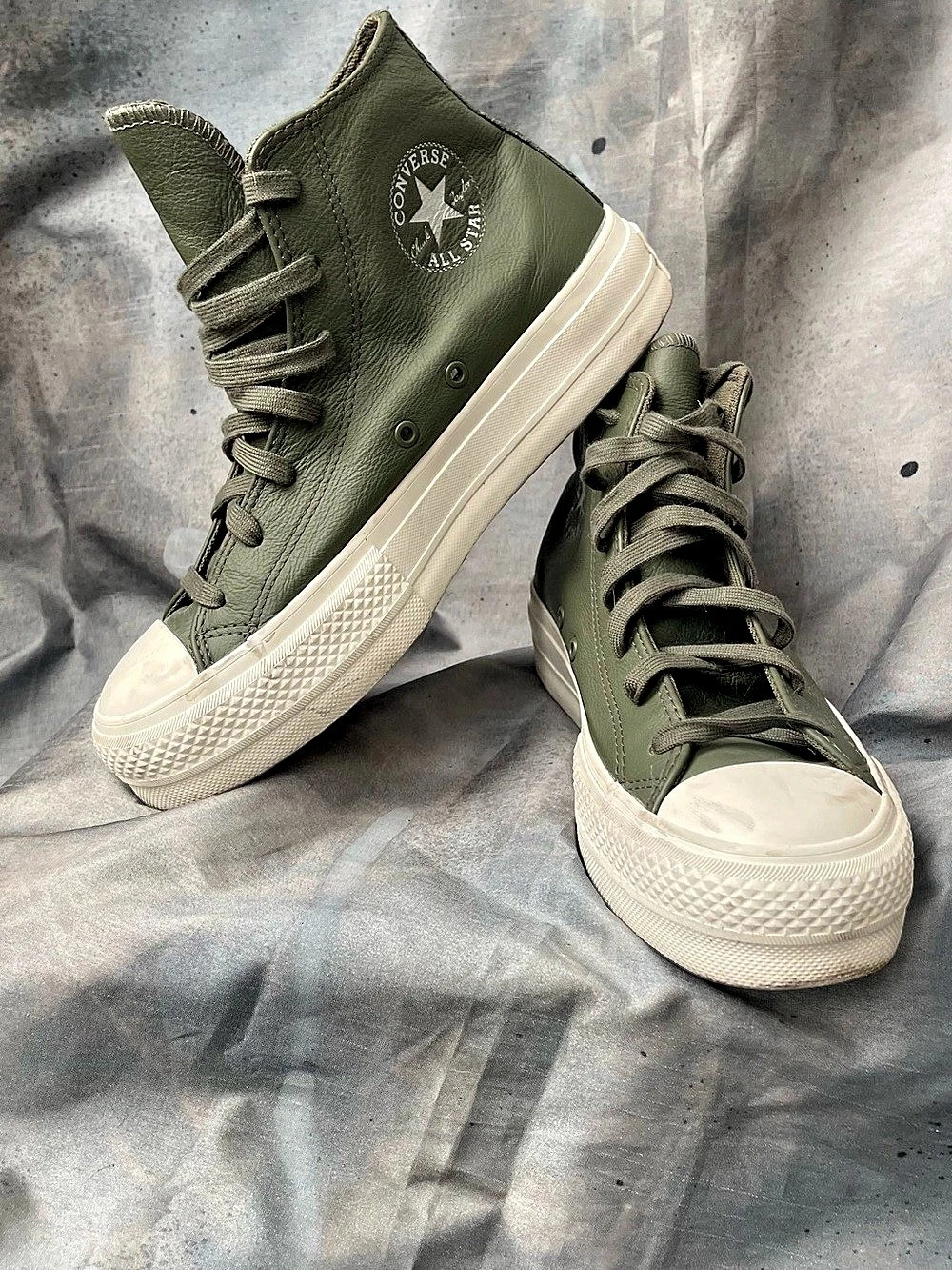 Converse Chuck Taylor All Star High Top Sneakers in Green US 8
